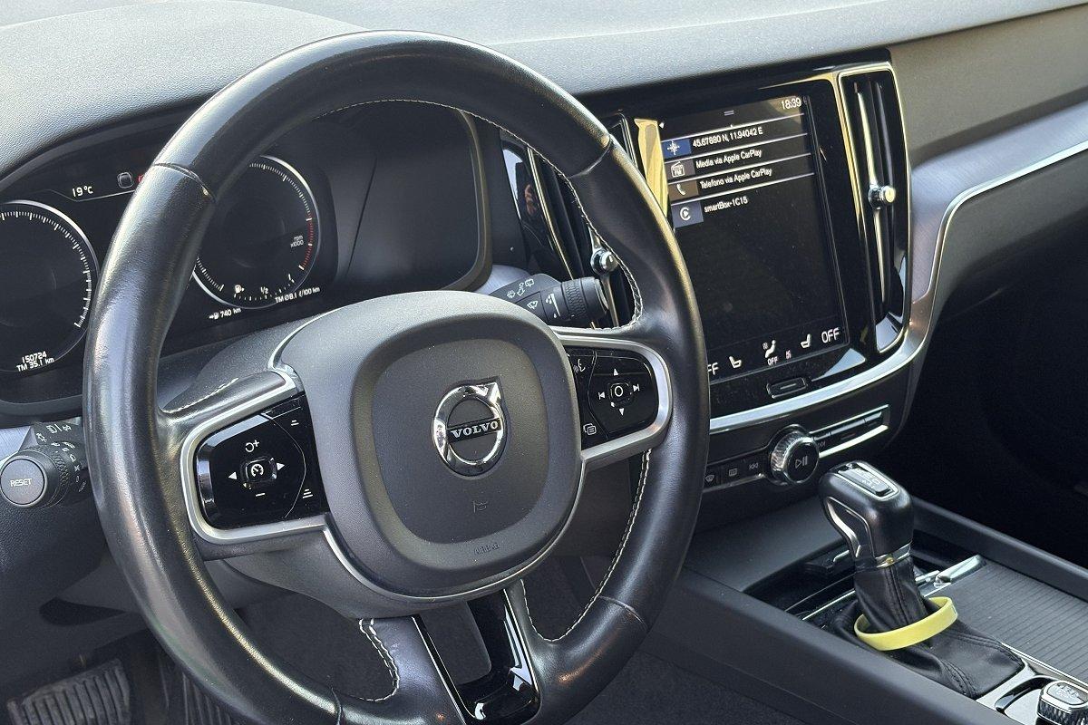 VOLVO V60 D4 AWD Geartronic Business Plus