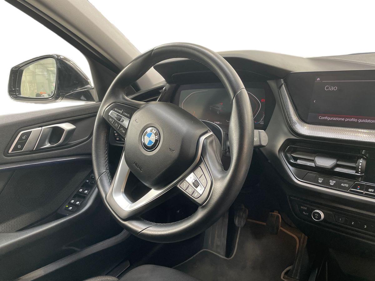BMW 118i Sport 136cv
