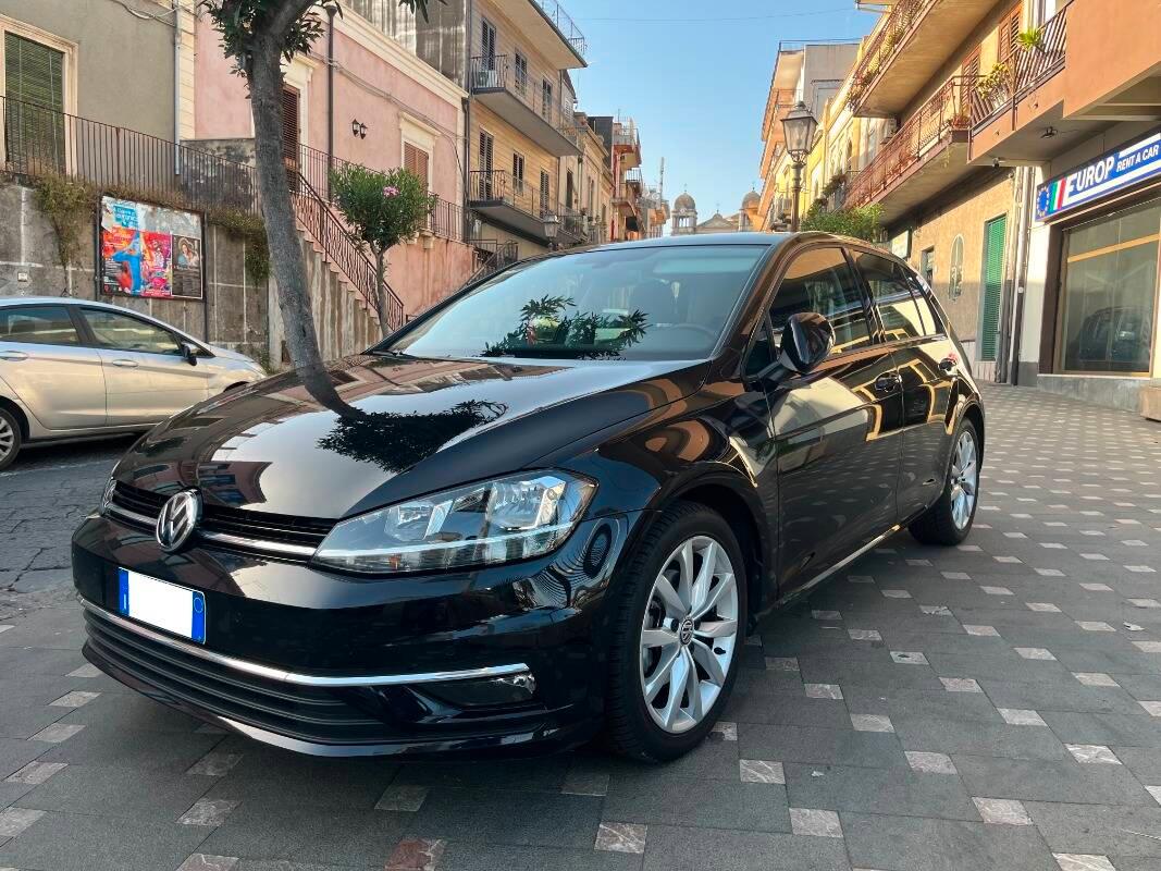 Volkswagen Golf 1.6 Executive DSG 115CV BMT