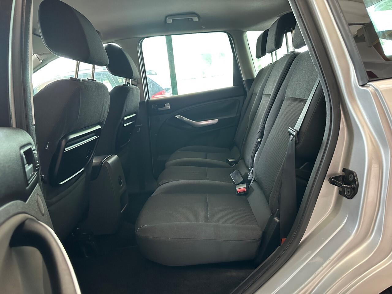 Ford C-Max 1.6 TDCi 110 CV Titanium Neopatentati