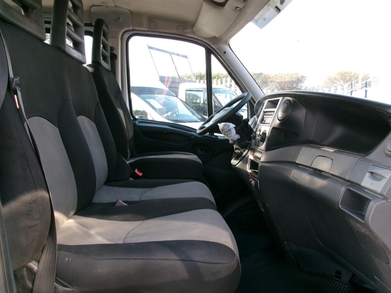 Iveco Daily 35C18 3000 180CV DOPPIA CABINA 7P CASSONE FISSO 3.30 METRI
