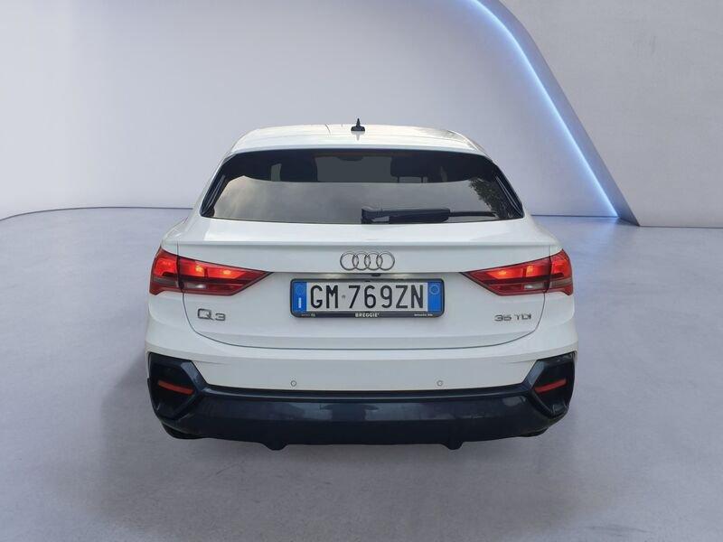 Audi Q3 Sportback 35 2.0 150 CV TDI Tronic Business Plus