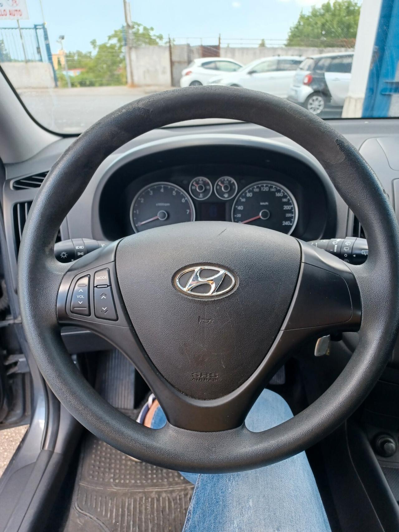 Hyundai i30 1.4 S.W. Blue Drive GPL