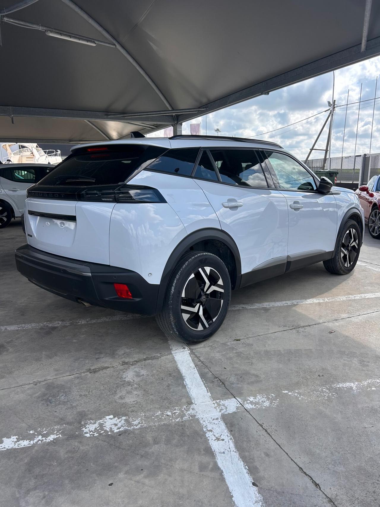 Peugeot 2008 PureTech 100 S&S Allure