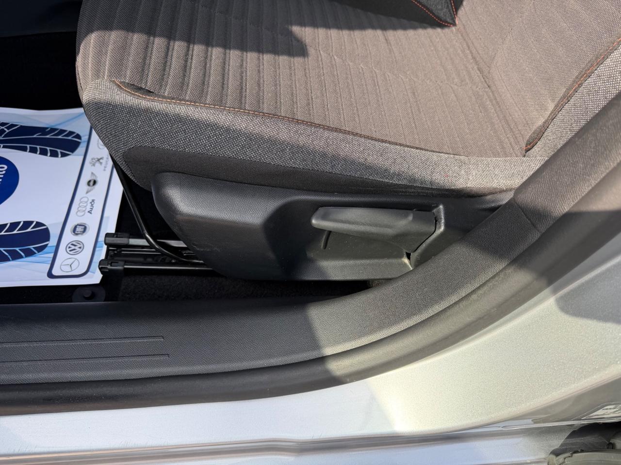 Peugeot 208 BlueHDi 100 Stop&Start 5 porte Allure