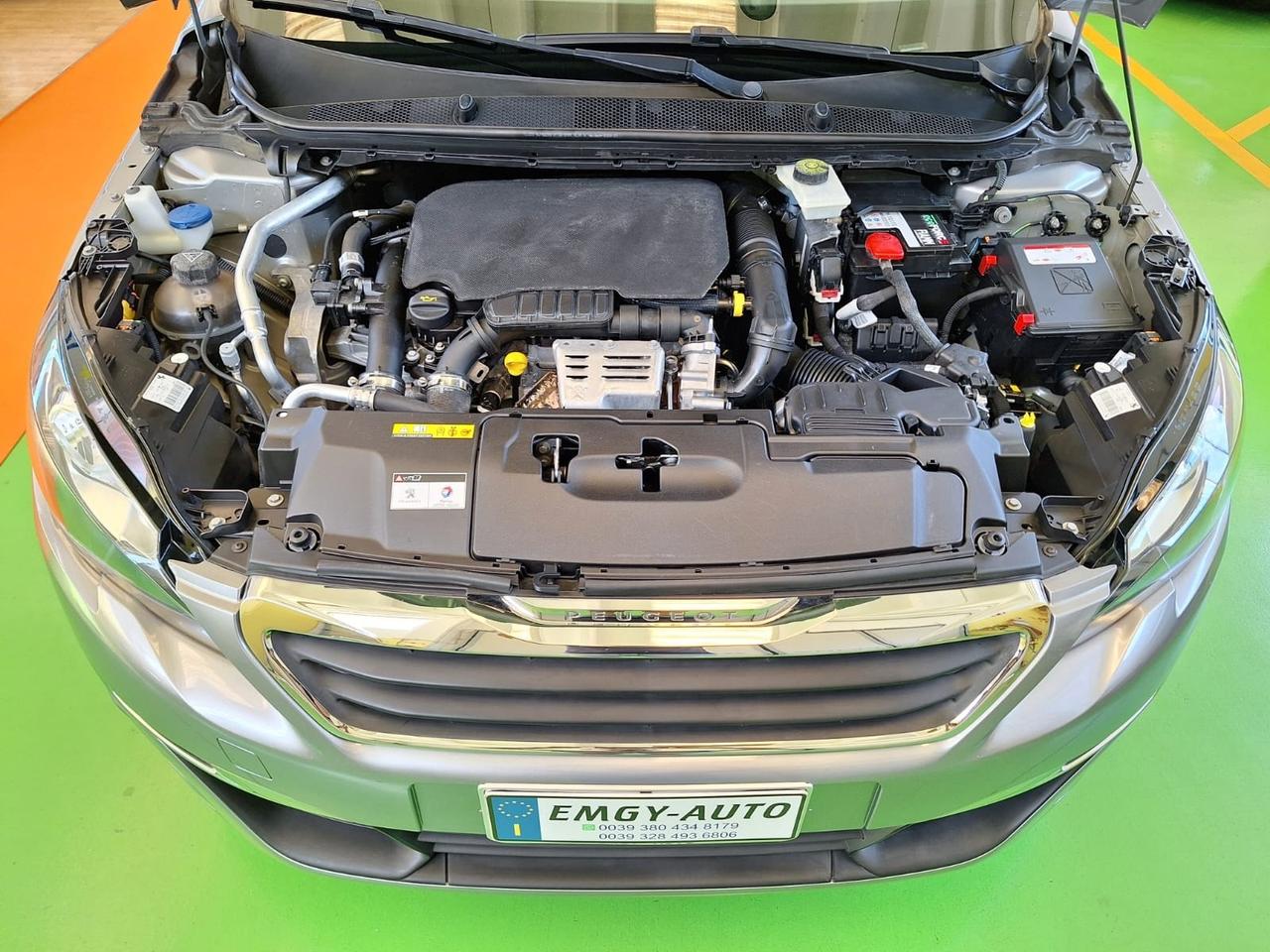 Peugeot 308 PureTech Turbo 136 cv. 1.2 benzina