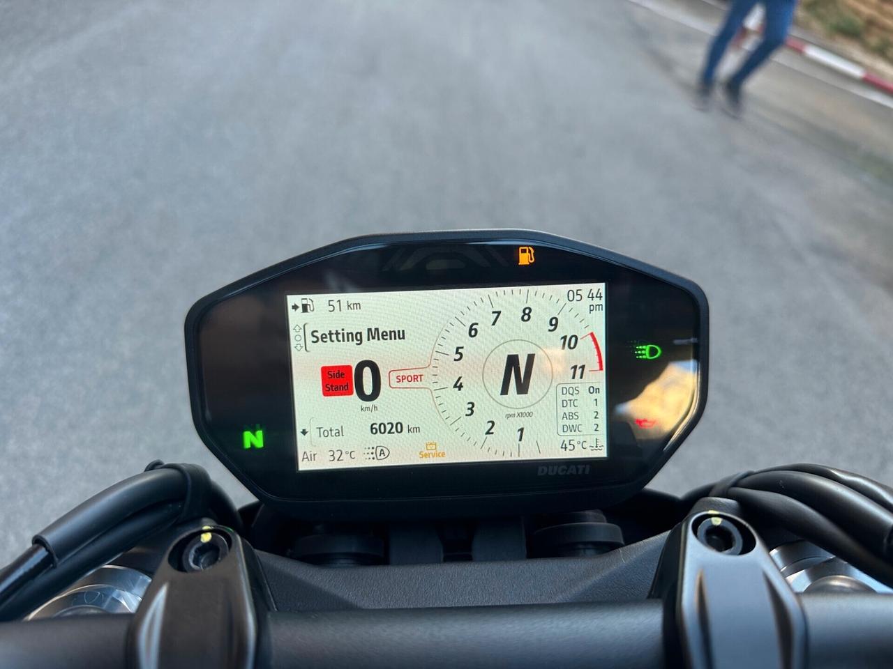 Ducati Monster 937 04/24 KM.6020 UNIPRO.
