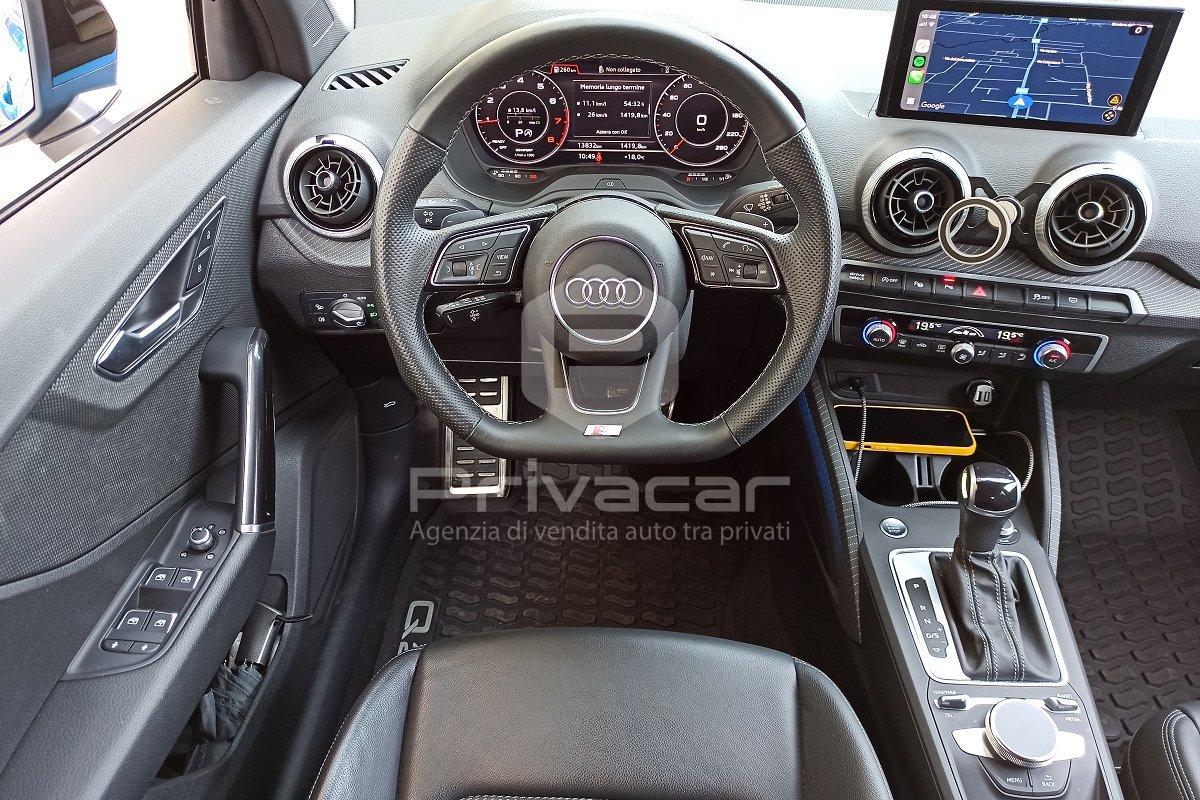 AUDI Q2 35 TFSI S tronic Identity Black