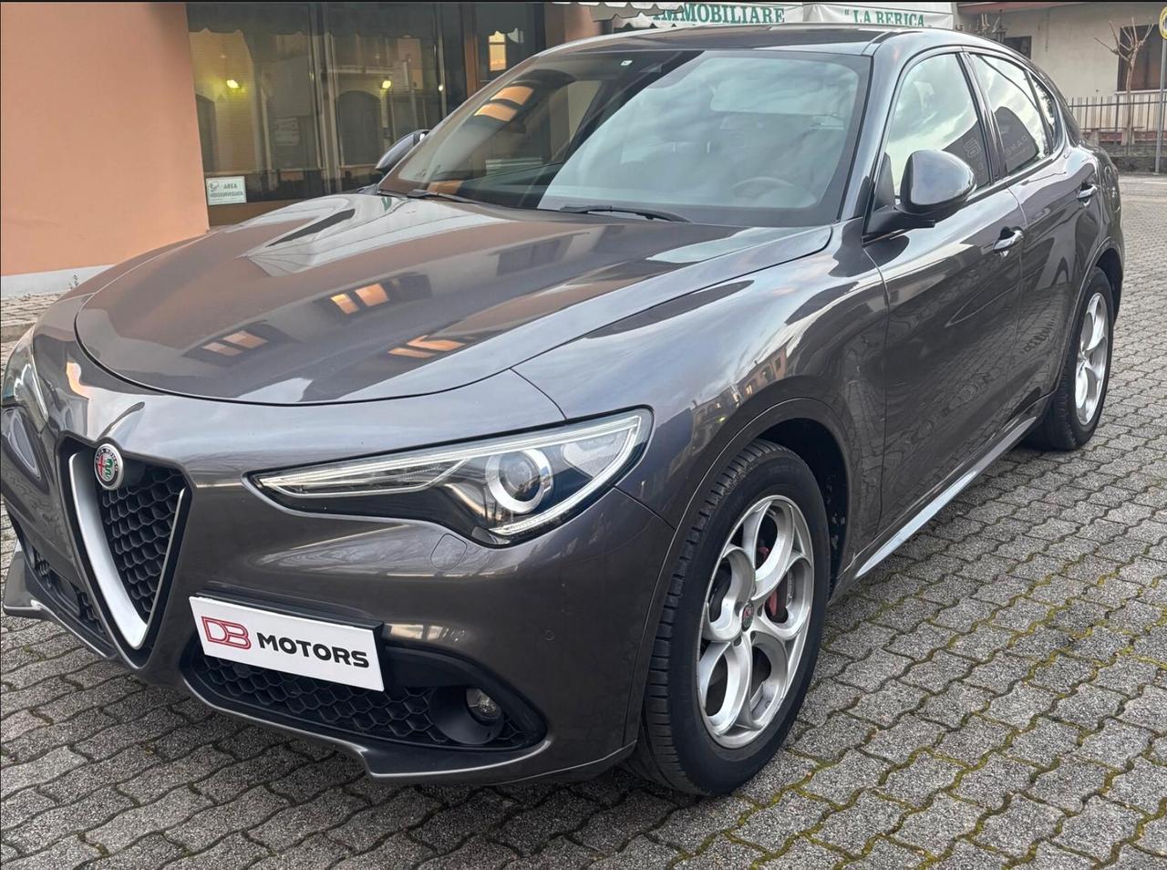 Alfa Romeo Stelvio 2.2 Turbodiesel 160 CV AT8 RWD Business