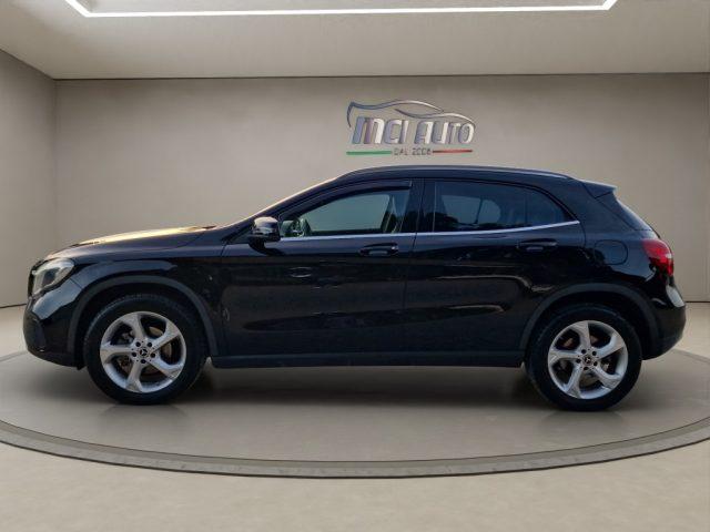 MERCEDES-BENZ GLA 200 d Automatic 4Matic Sport