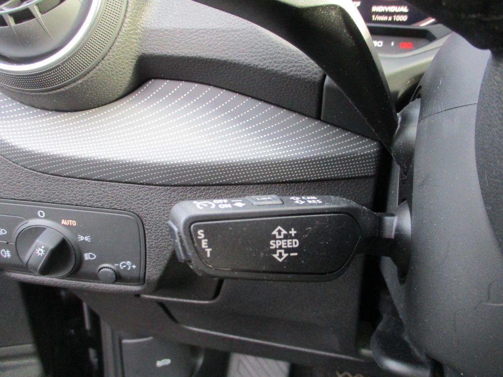 Audi Q2 30 TDI S-line Edition LED/Camera/CarPlay