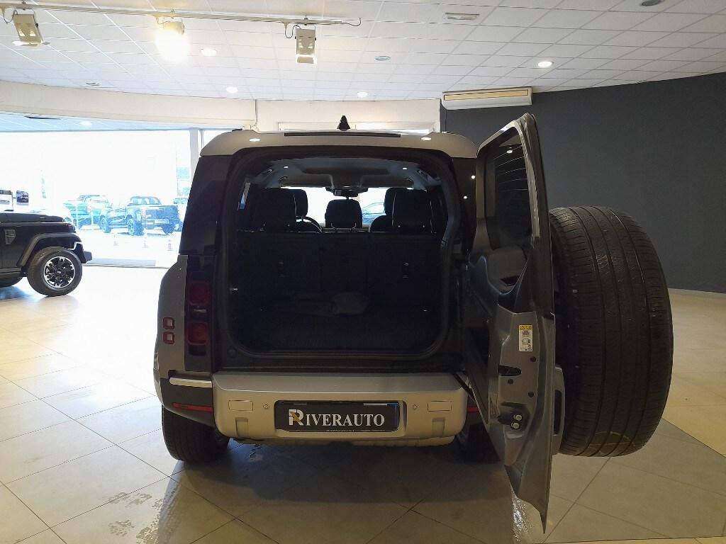 LAND ROVER Defender (2019) Defender 110 2.0 SD4...