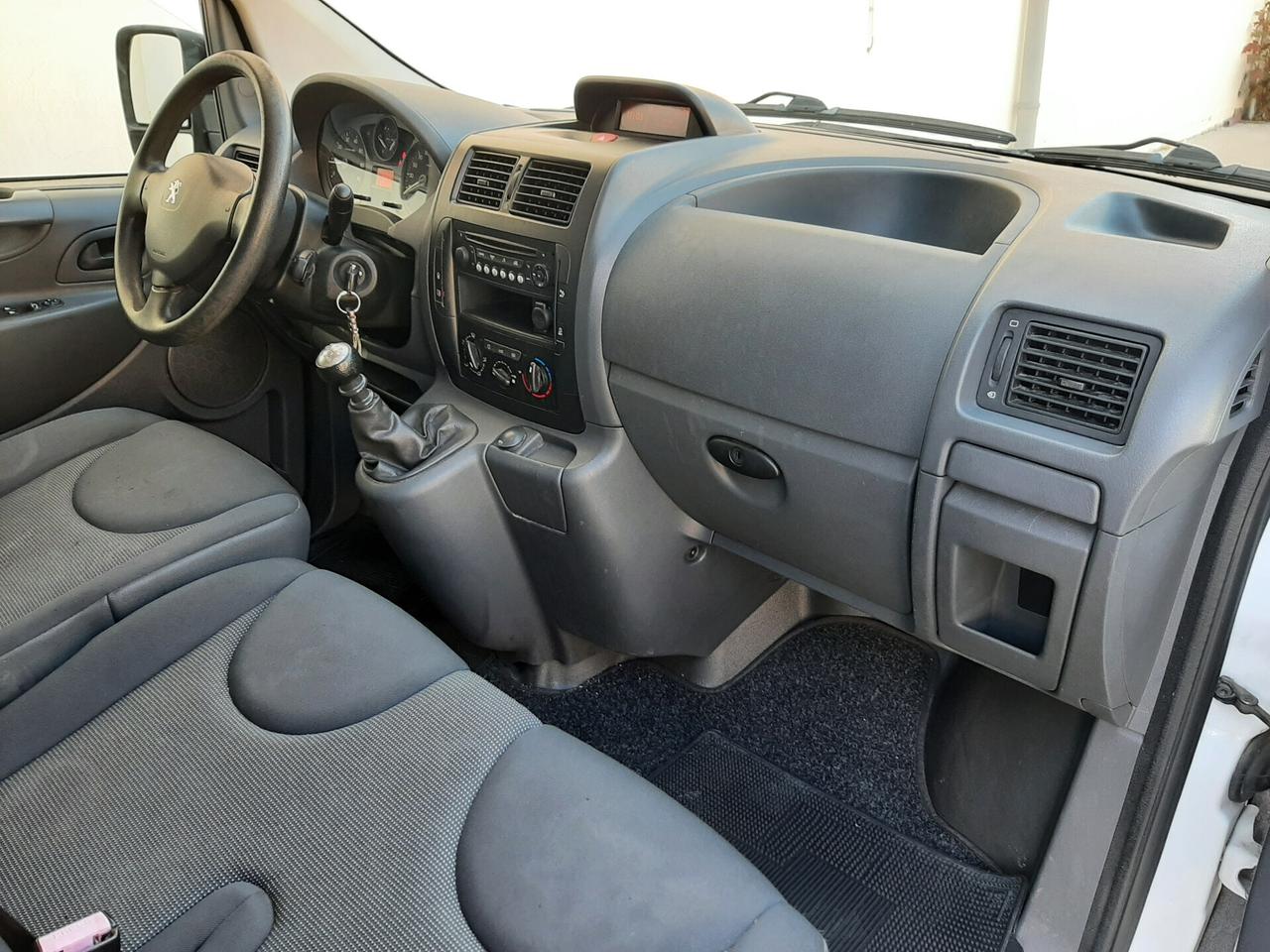 Peugeot Expert 2.0 HDi 128cv