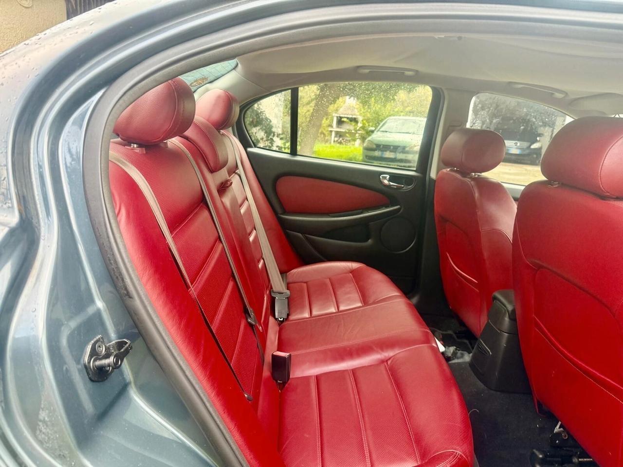 Jaguar X-Type 2.5 V6 24V cat Executive