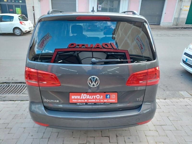 Volkswagen Touran Business 1.6 TDI DSG Comfortline