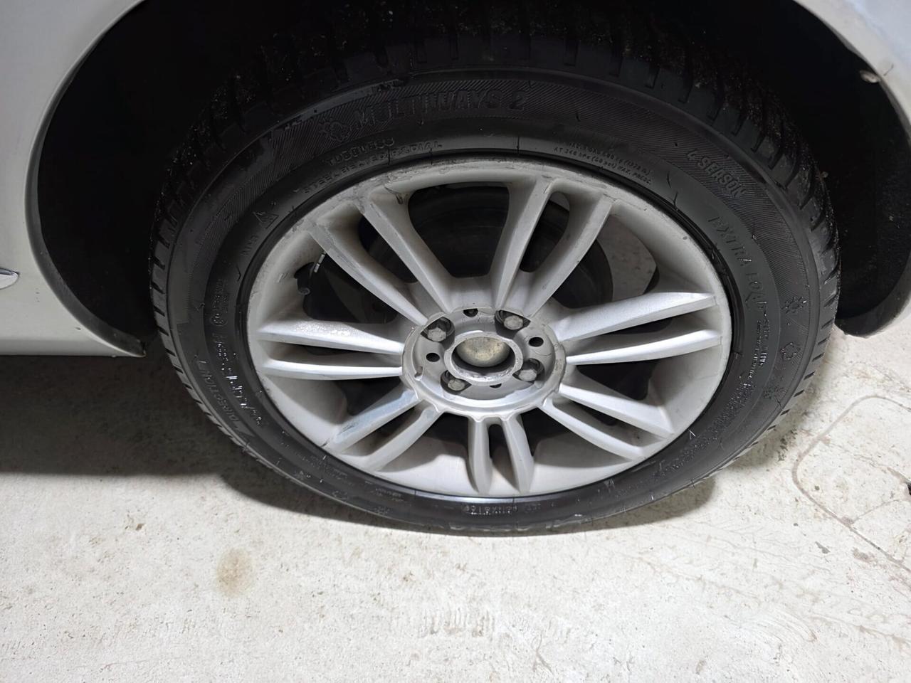 Lancia Ypsilon 1.2 Oro Bianco