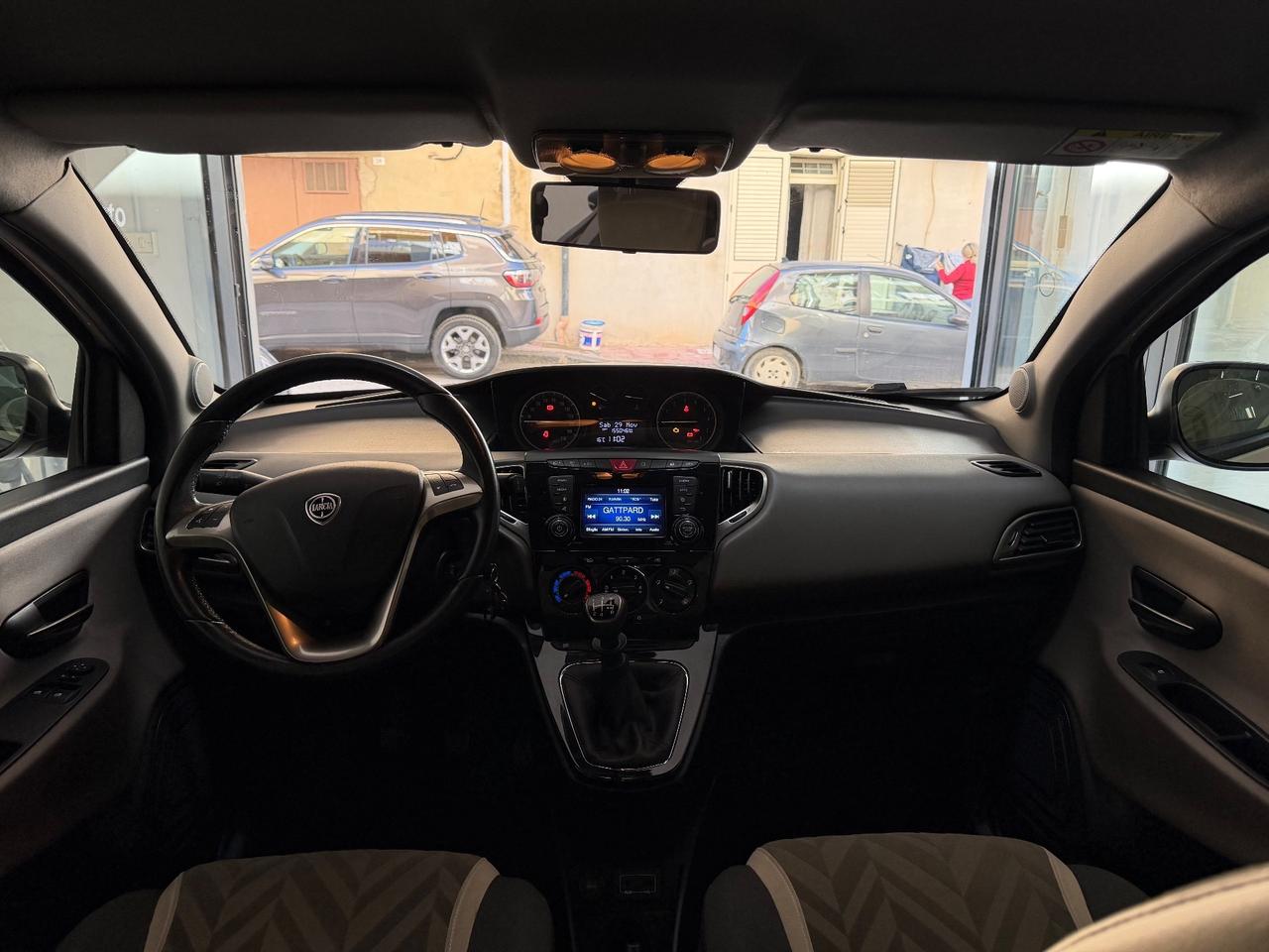 Lancia Ypsilon 1.2 Benzina 69 CV Platinum