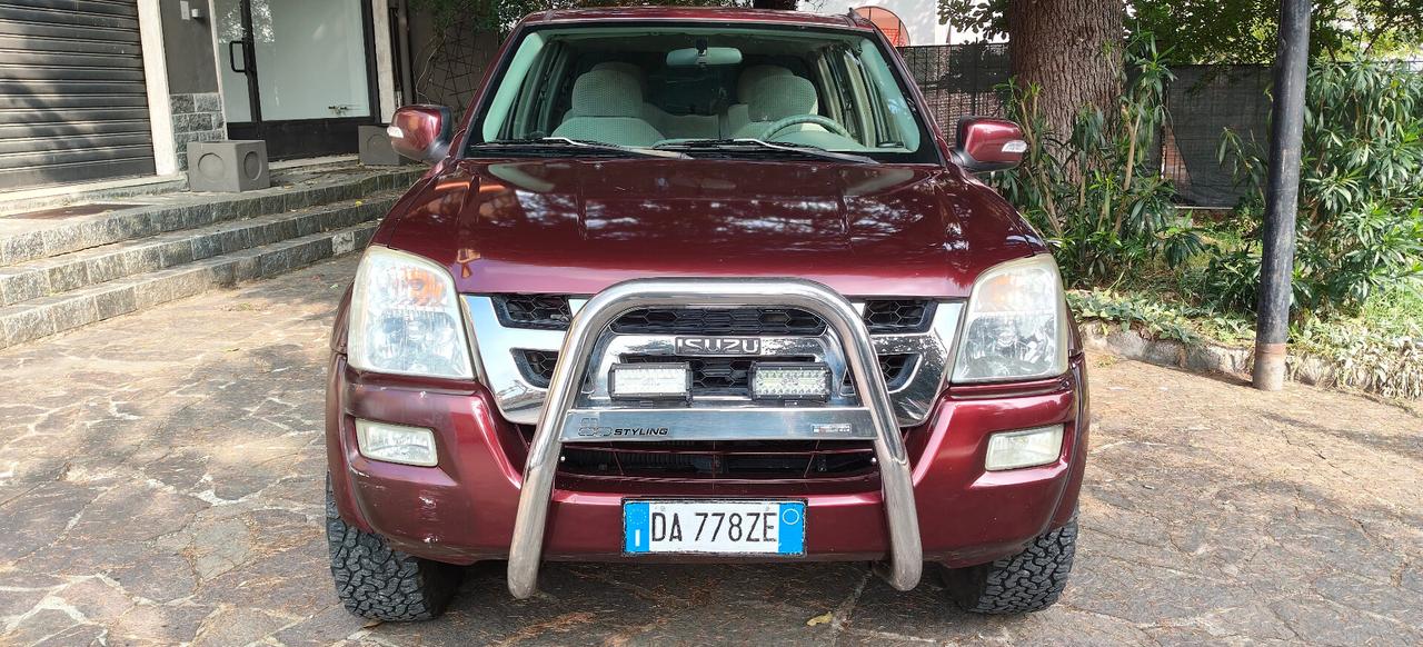 Isuzu D-Max 3.0 TD 4WD Aut e Gancio PICK UP