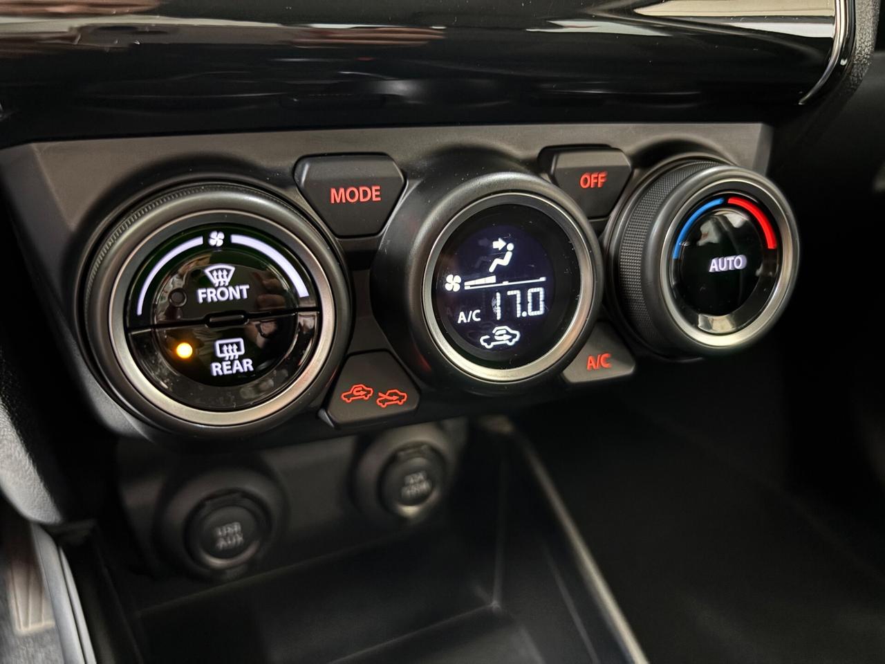 Suzuki Swift 1.2 Hybrid Top