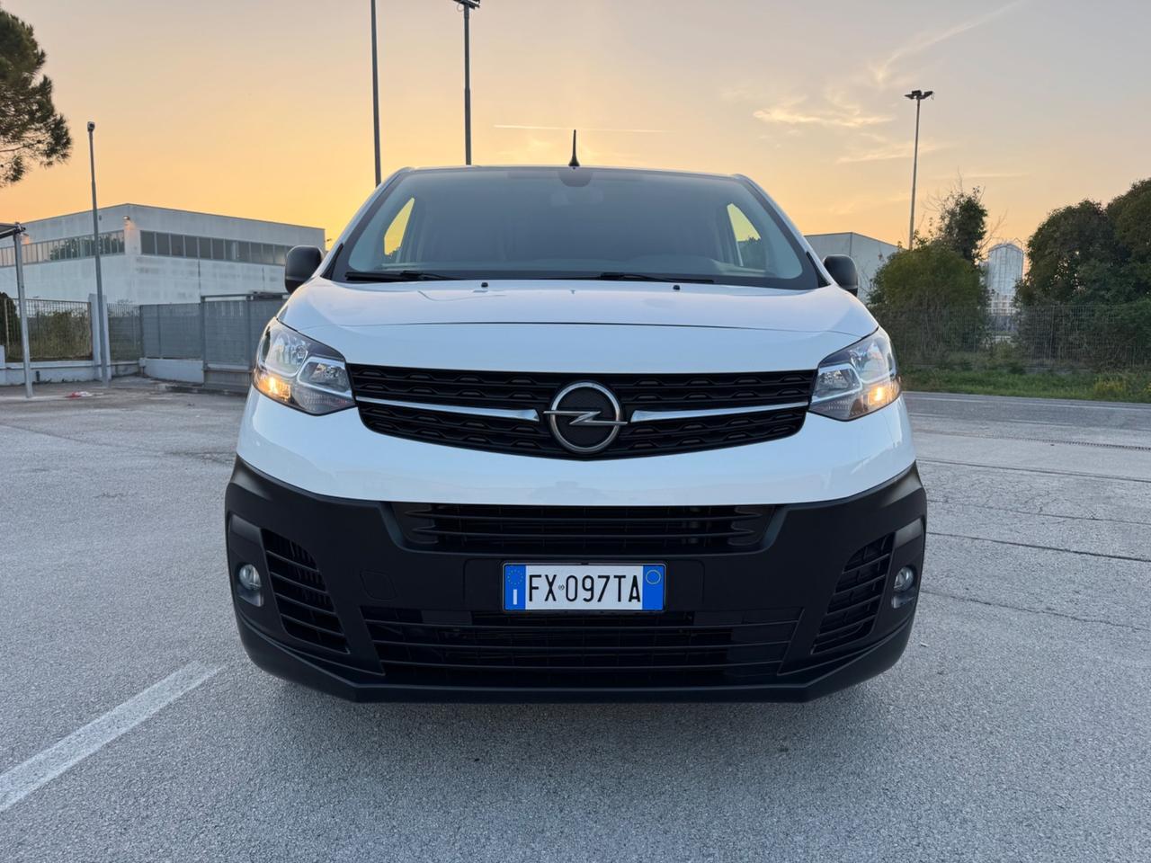 Opel Vivaro 1.5 Diesel 120CV S&S PC-TN S Furgone Essentia