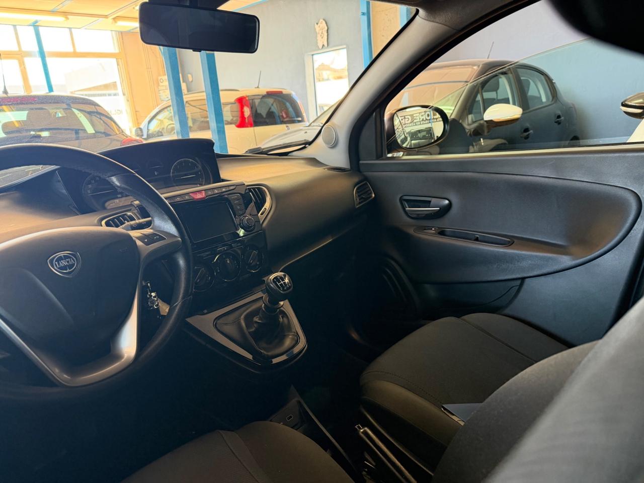 Lancia Ypsilon 1.0 benz/hybrid FULLOPT 2021 60.000km