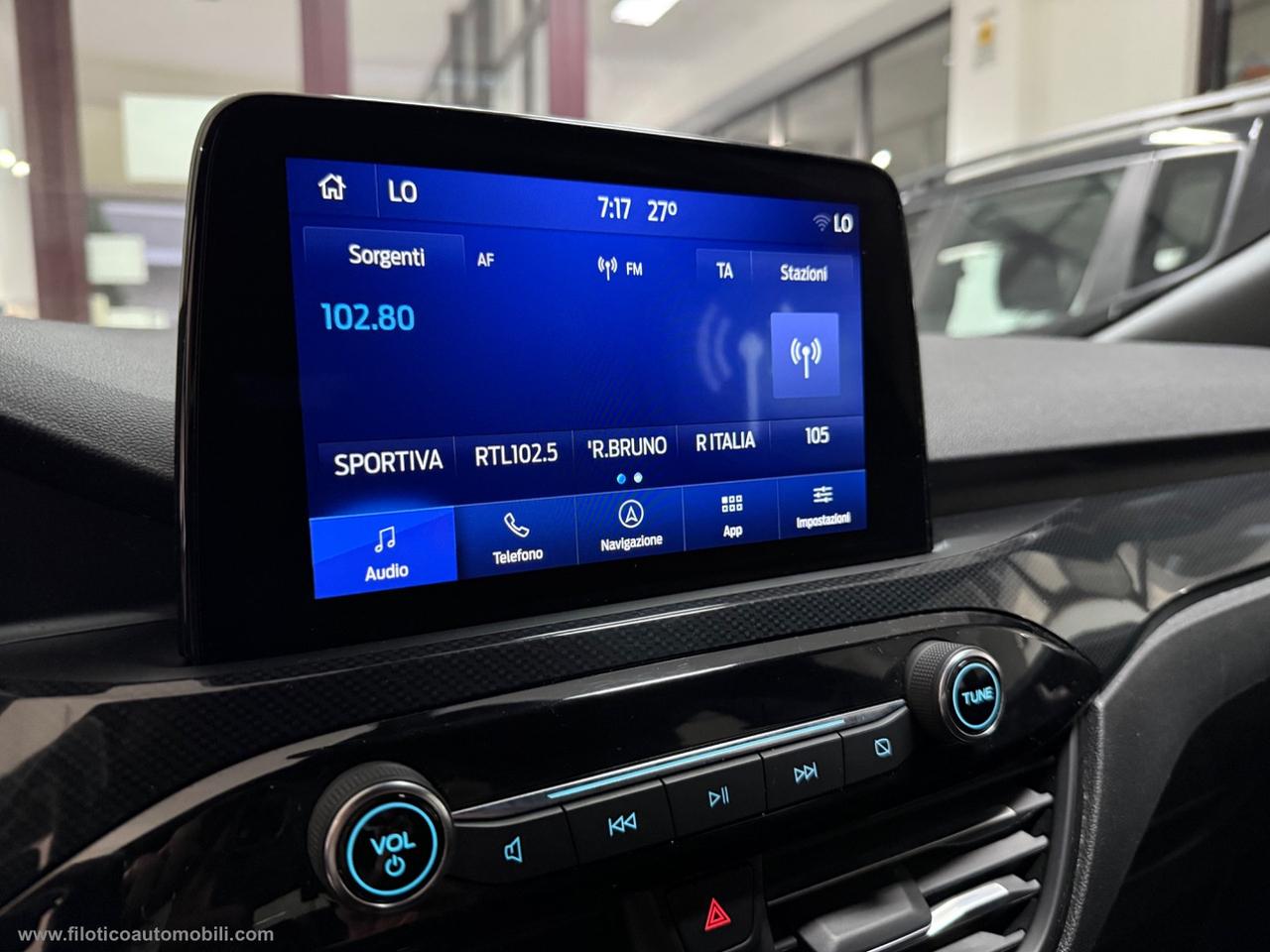 FORD Kuga 1.5 EcoBlue 120 CV aut. AUTOCARRO ST-Line 2WD DIESEL AUTOCARRO N1 DETRAIBILE