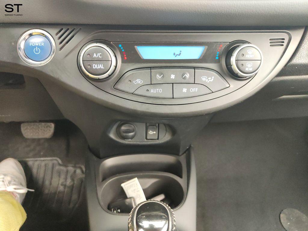TOYOTA Yaris 3ª serie - Yaris 1.5 Hybrid 5 porte Cool