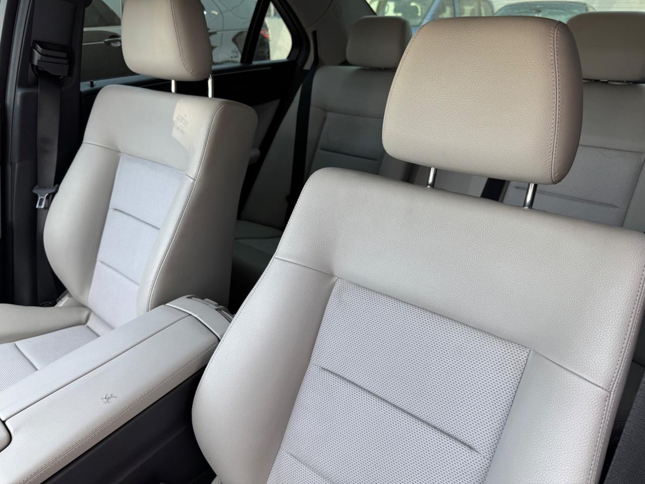 Mercedes-benz E 350 E 350 CDI BlueEFFICIENCY Avantgarde AMG