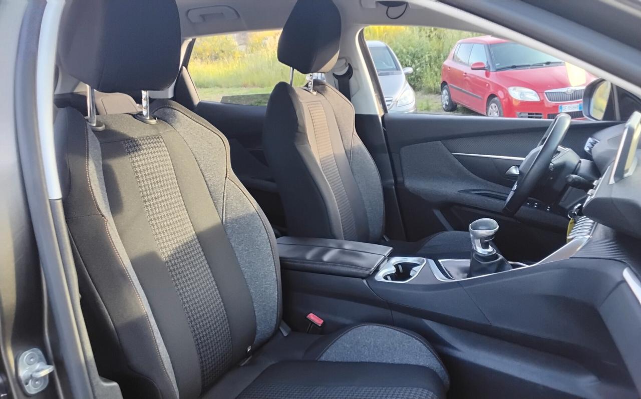 Peugeot 3008 BlueHDi 130 S&S Active