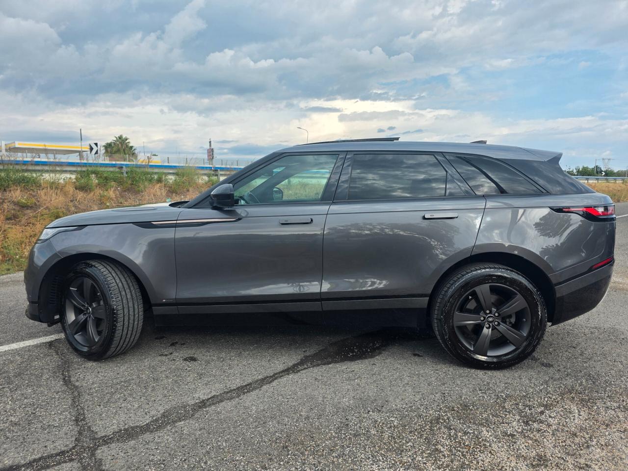 Land Rover Range Velar 2.0D I4 240 CV R-Dynamic