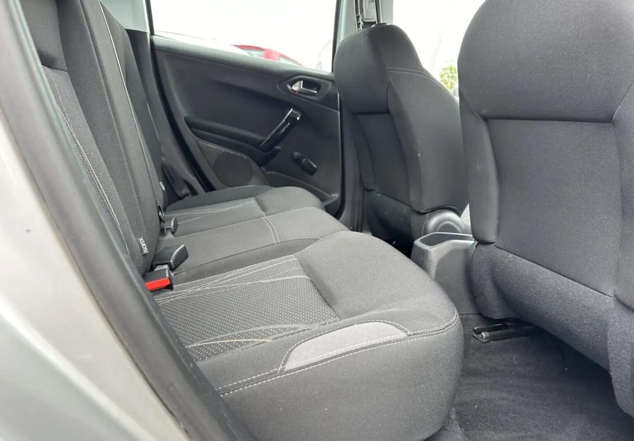 Peugeot 208 Allure