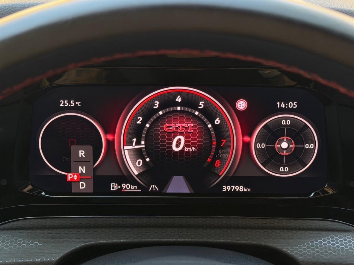 Volkswagen Golf 8 GTI 2.0 TSI 245CV