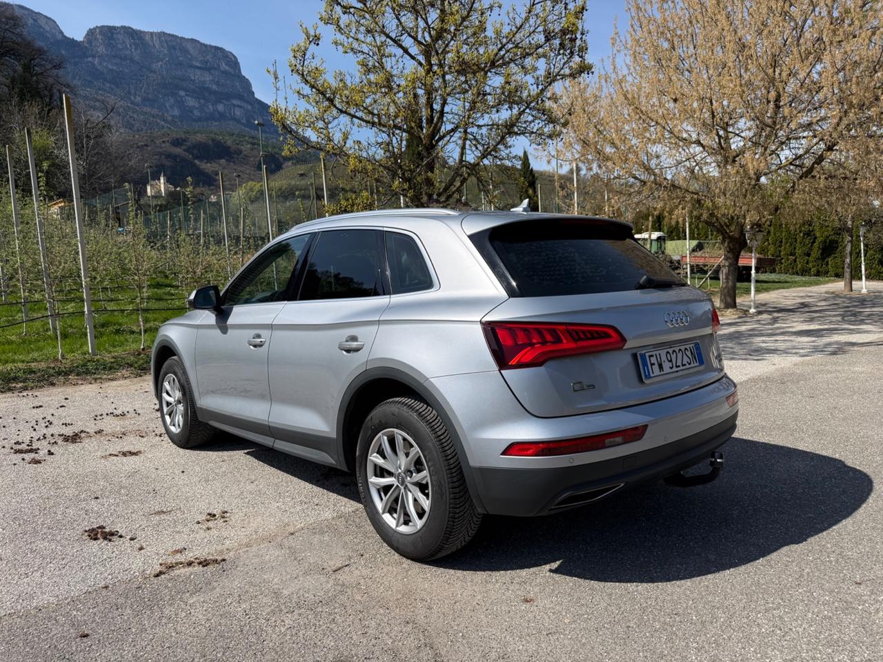 Audi Q5 40 TDI quattro S tronic Business Sport
