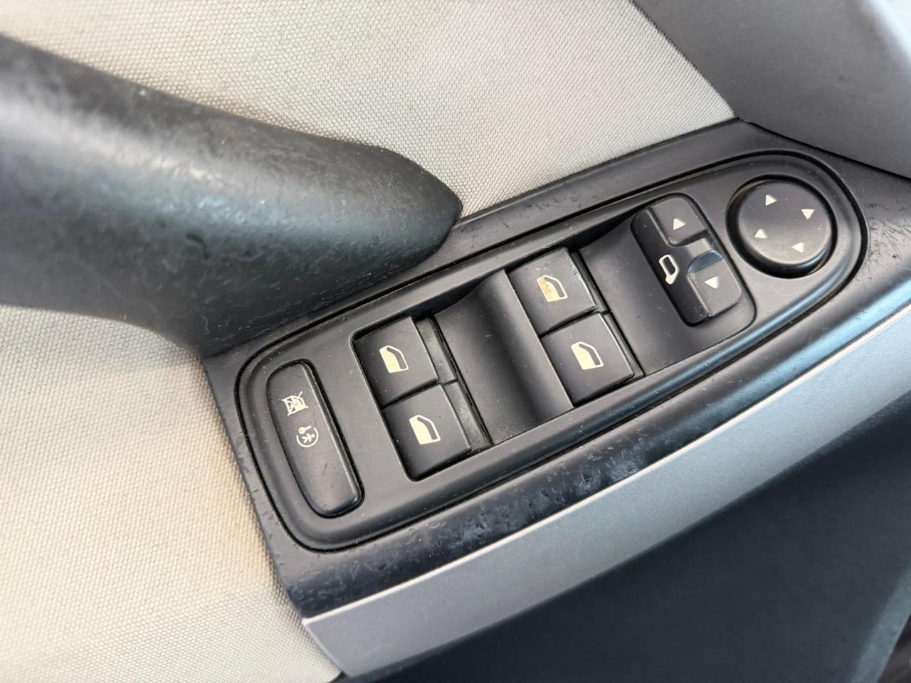 Citroen C4 1.6 HDi X Neopatentati 2008