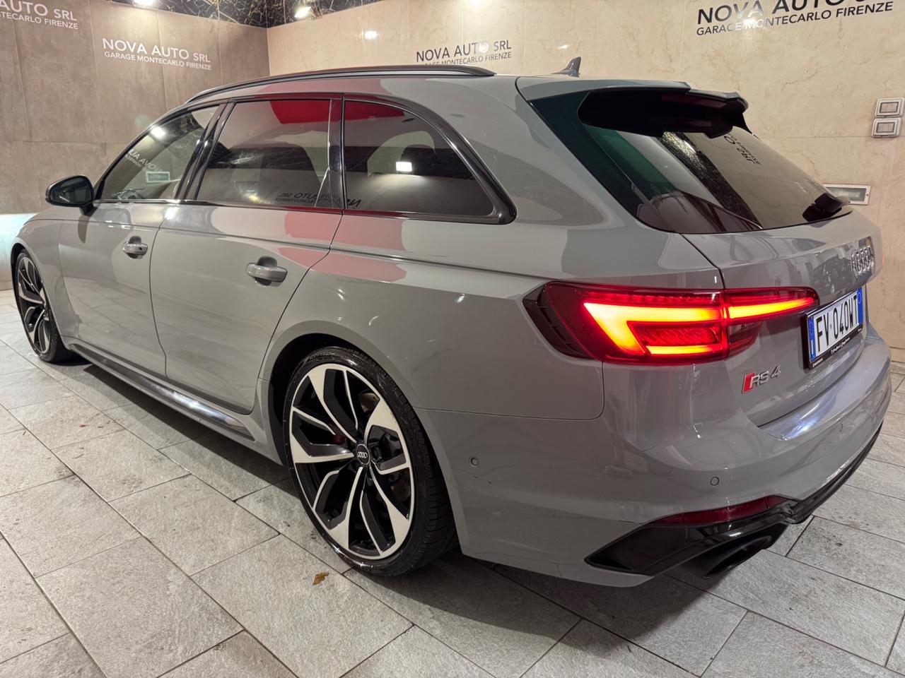 Audi A4 RS 4 Avant 2.9 TFSI quattro tiptronic