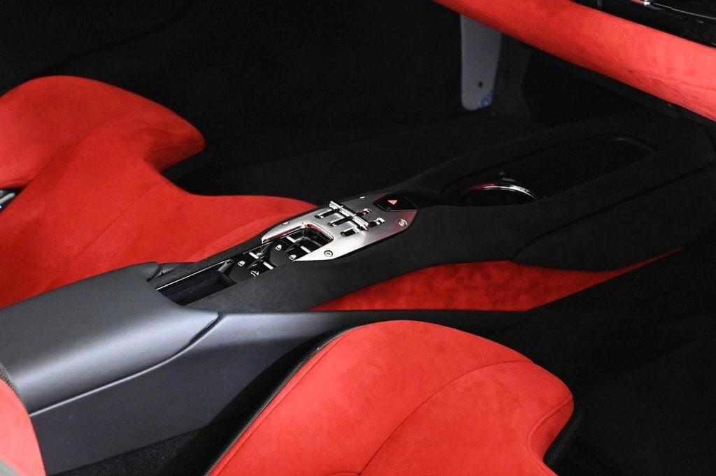 Ferrari 296 GTS -LEASING FULL INCLUSIVE - NOLEGGIO LUNGO TERMINE