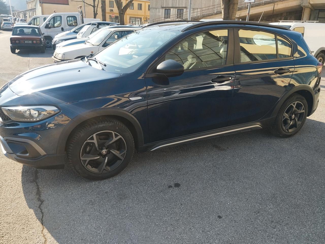 Fiat Tipo 1.0 5 porte Cross