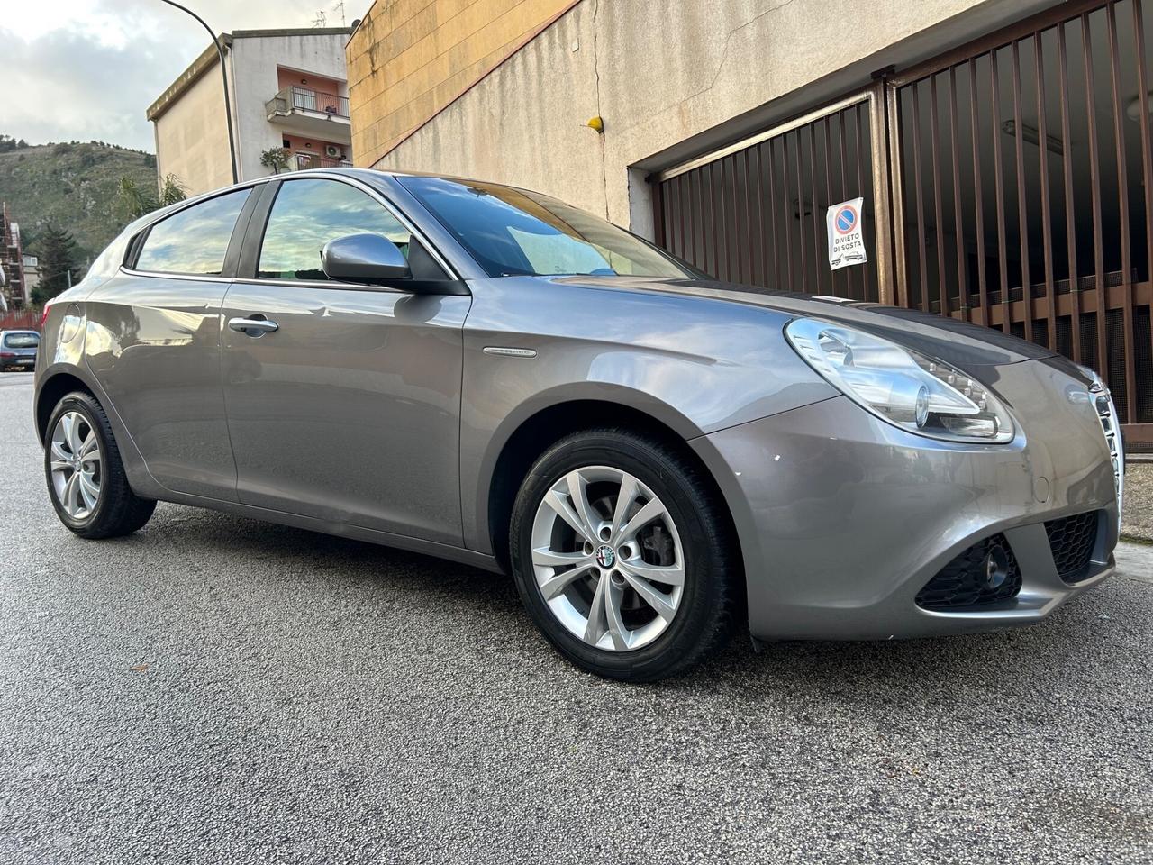 Alfa Romeo Giulietta 1.6 JTDm garanzia 12 mesi