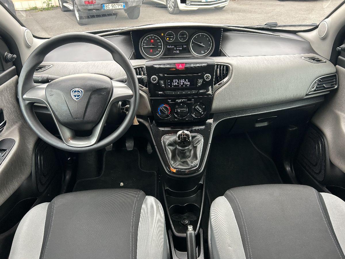 LANCIA - Ypsilon - 1.2 69 CV 5 porte Platinum