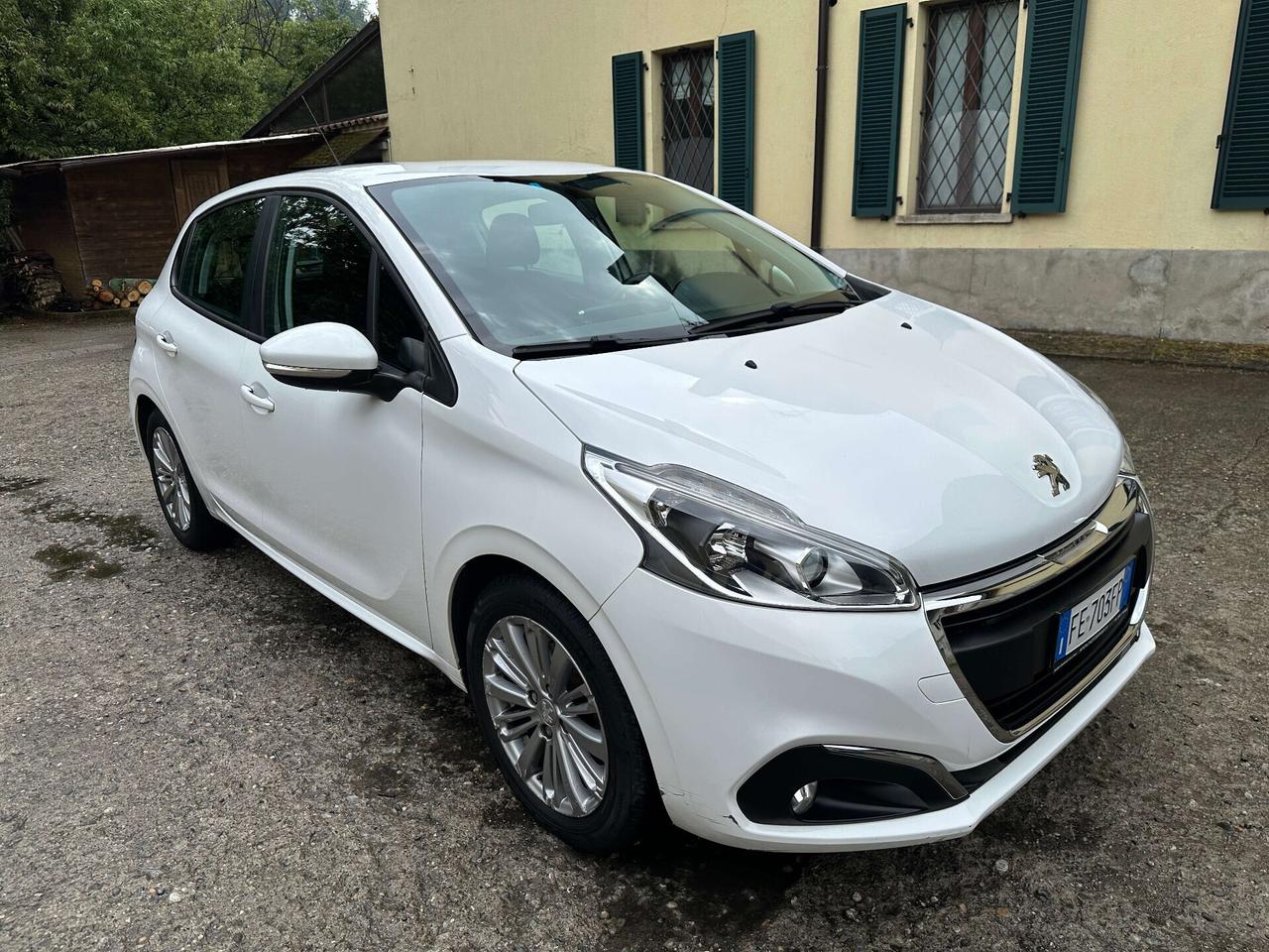 Peugeot 208 1.2 PureTech 82 5 porte Allure
