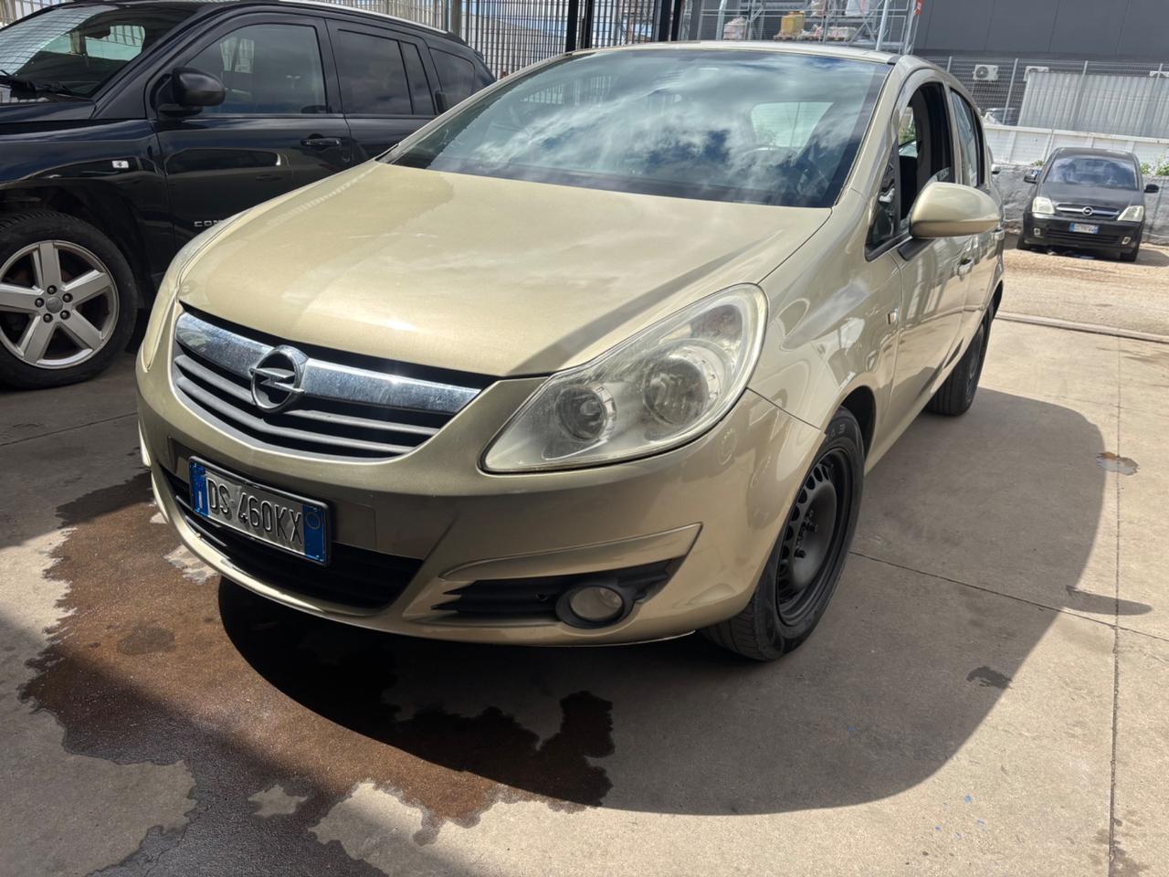 Opel Corsa 1.2 5 porte Club