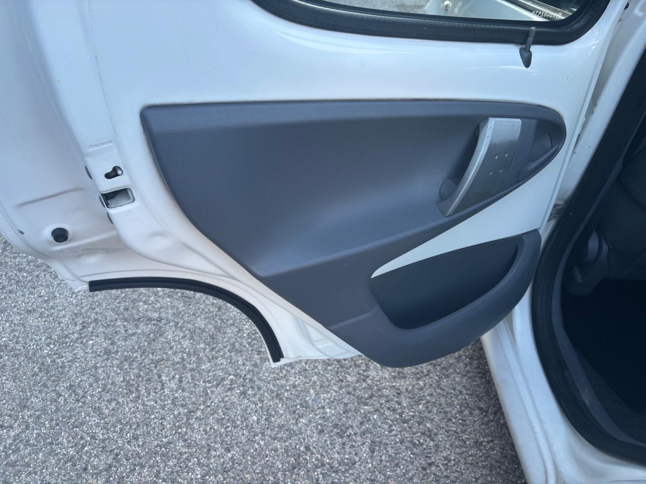 Citroen C1 1.0 5 porte AUTOMATICA ok neopatentati