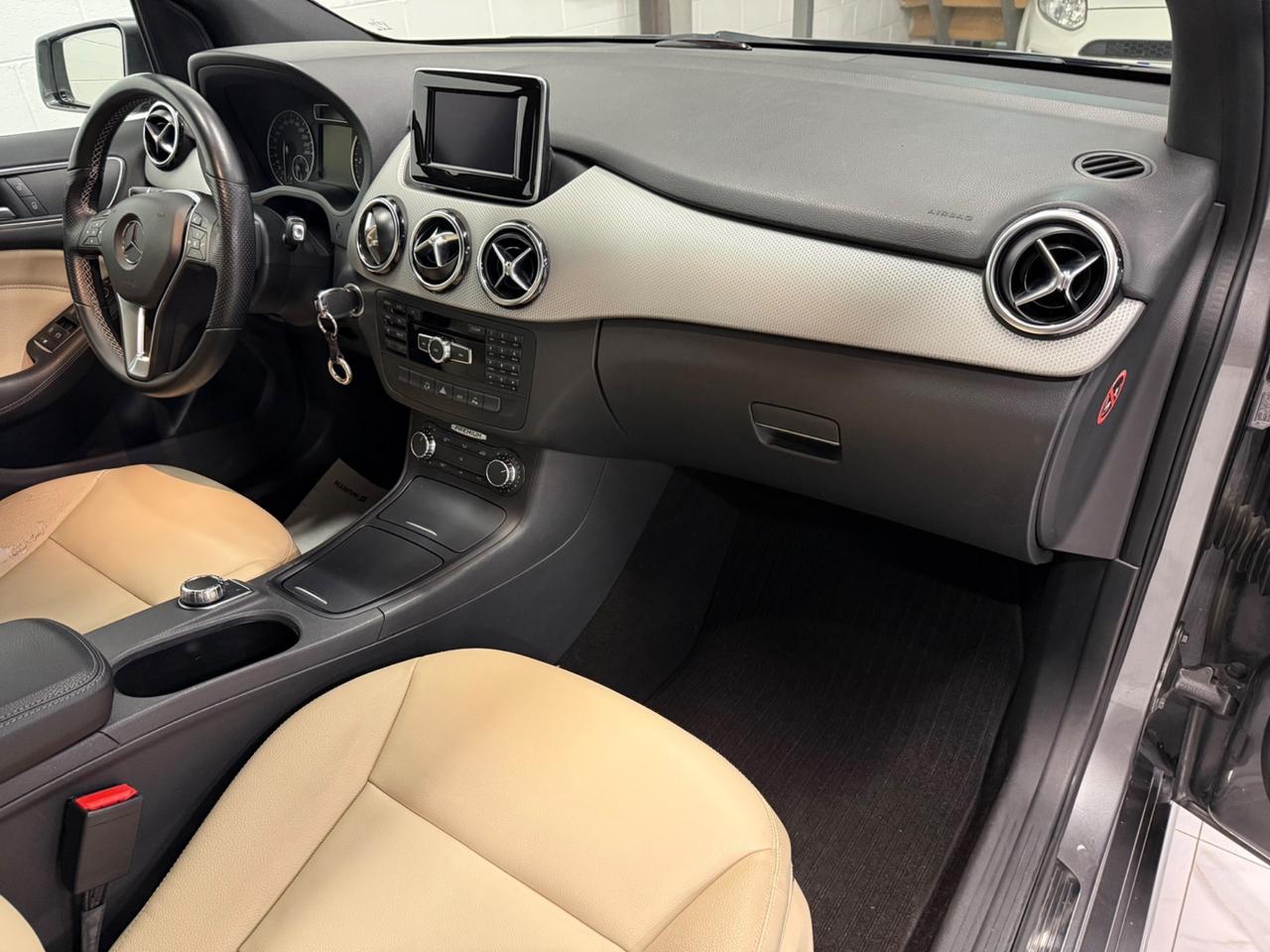 Mercedes-benz B 180 CDI BlueEFFICIENCY Premium