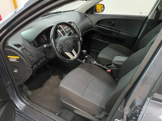 Kia cee'd Sport Wagon 1.6 crdi LX
