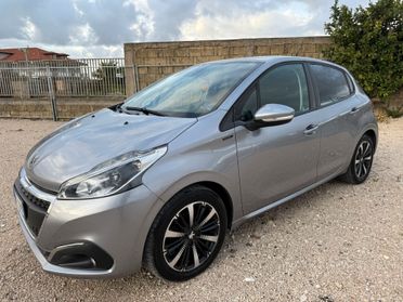 Peugeot 208 PureTech 82 Stop&Start 5 porte Signature