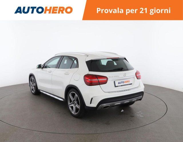 MERCEDES-BENZ GLA 220 d Automatic Premium