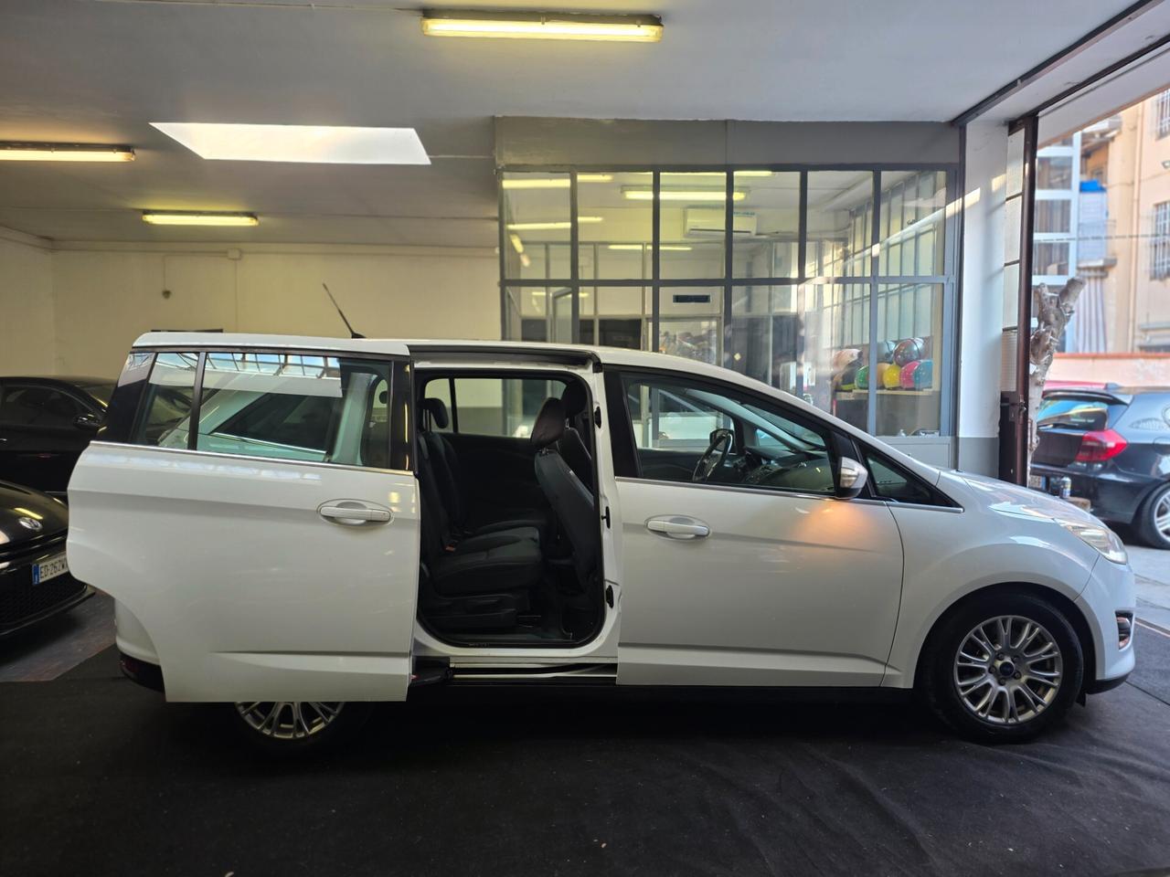 Ford C-Max C-Max7+ 1.6 TDCi 95CV Business
