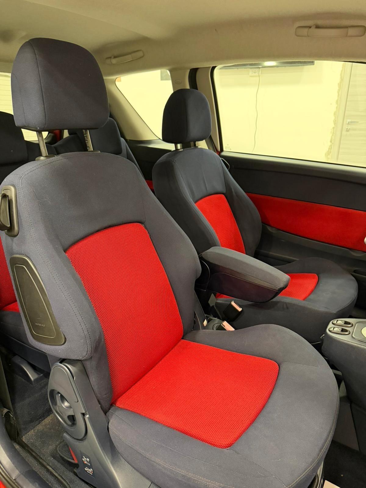 Peugeot 1007 Sport Automatica 110 cv