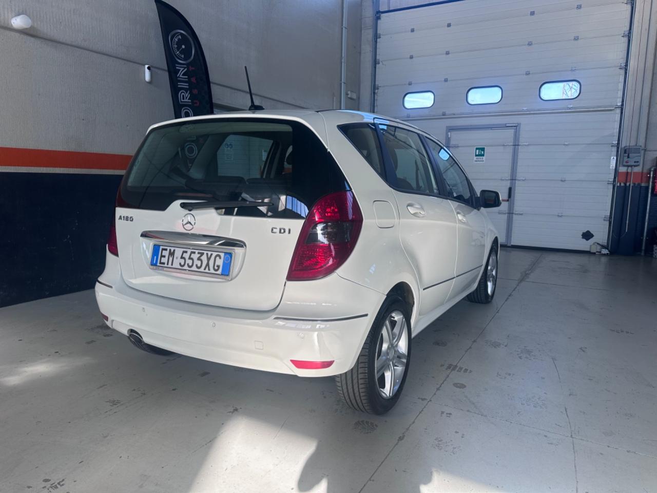 Mercedes-benz A 180 160 CDI AUTOMATIC Premium