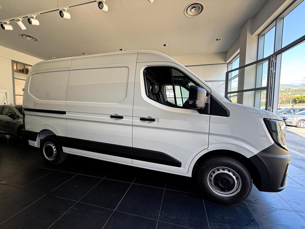 Renault Master t35 2.0 blue dci 130cv l2h2